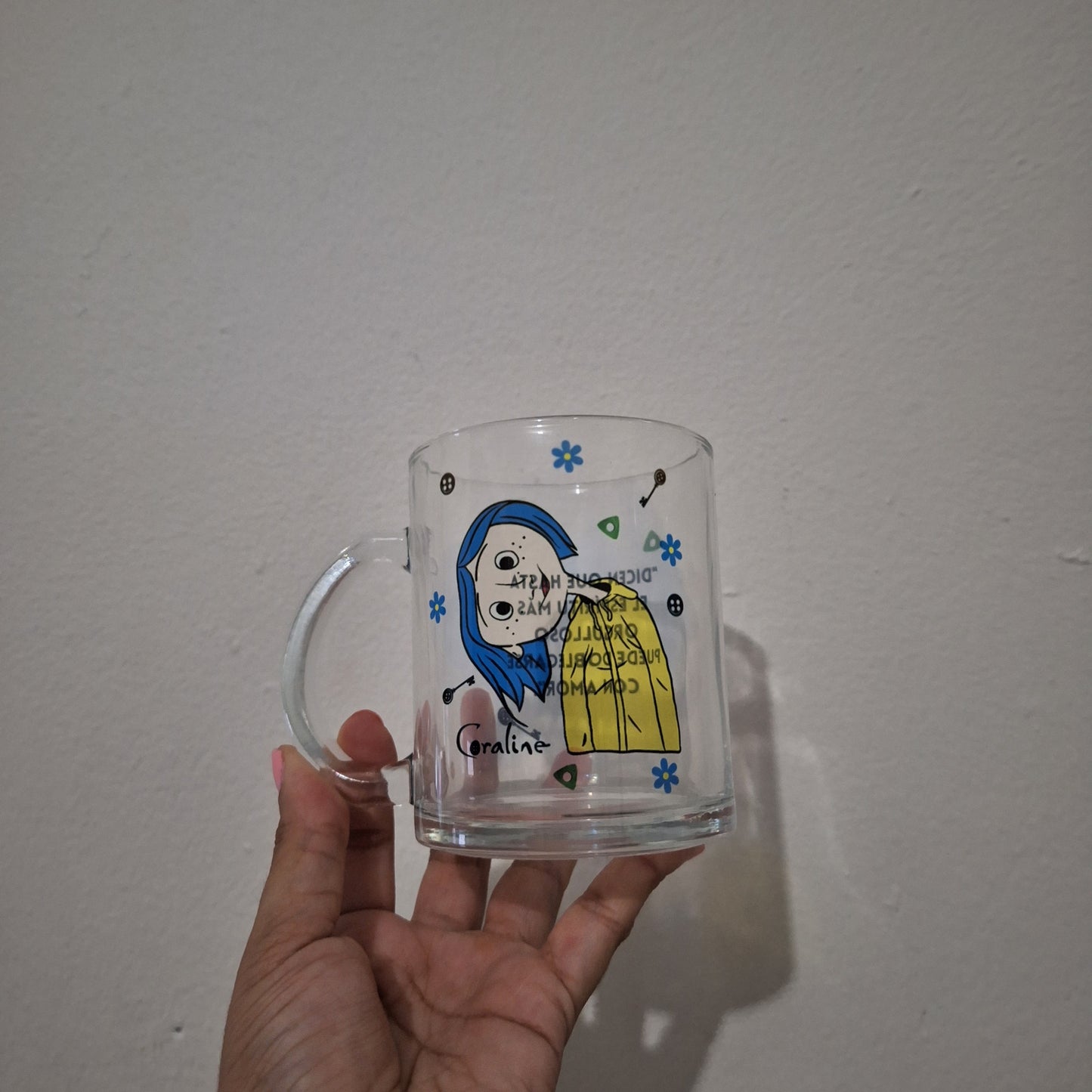 Frases Coraline Glass Mug